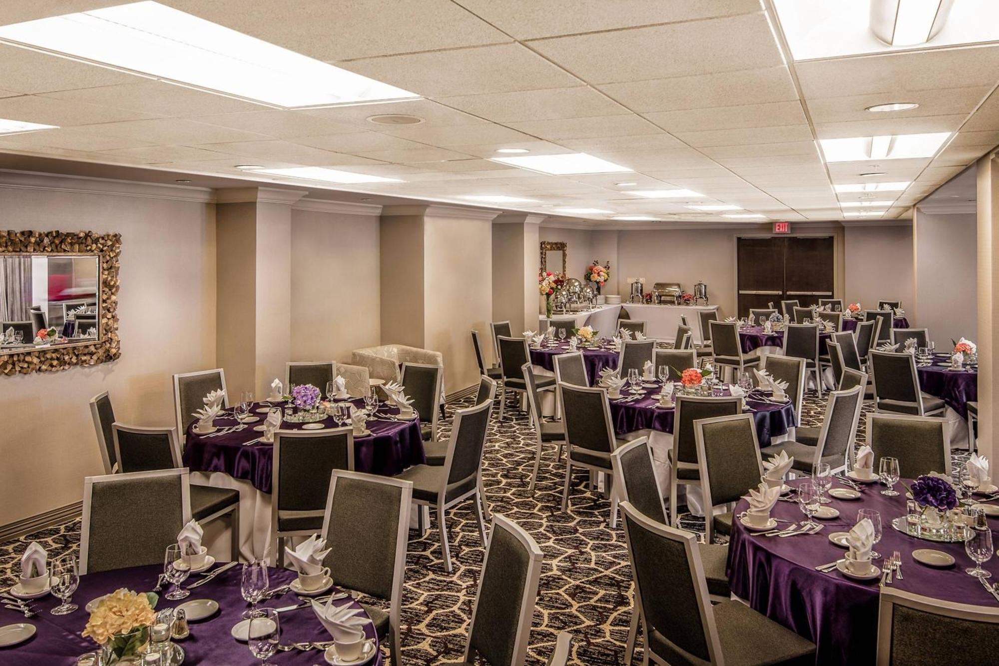 Courtyard By Marriott Bethesda Chevy Chase Hotel Екстериор снимка