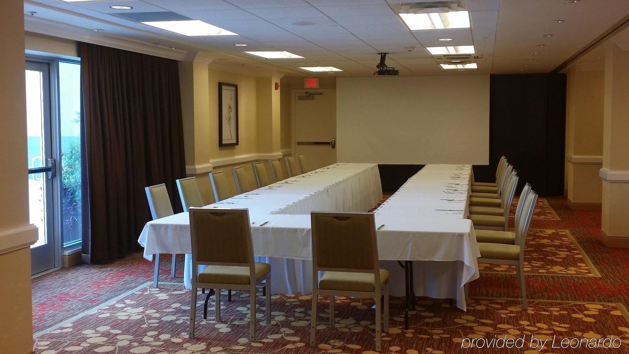 Courtyard By Marriott Bethesda Chevy Chase Hotel Екстериор снимка